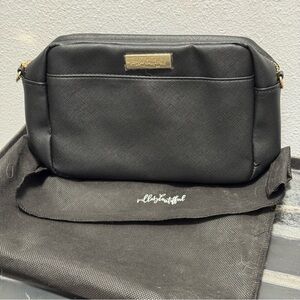 VILLABEAUTIFFUL Black Women's Bag with (2) shoulder strap options.